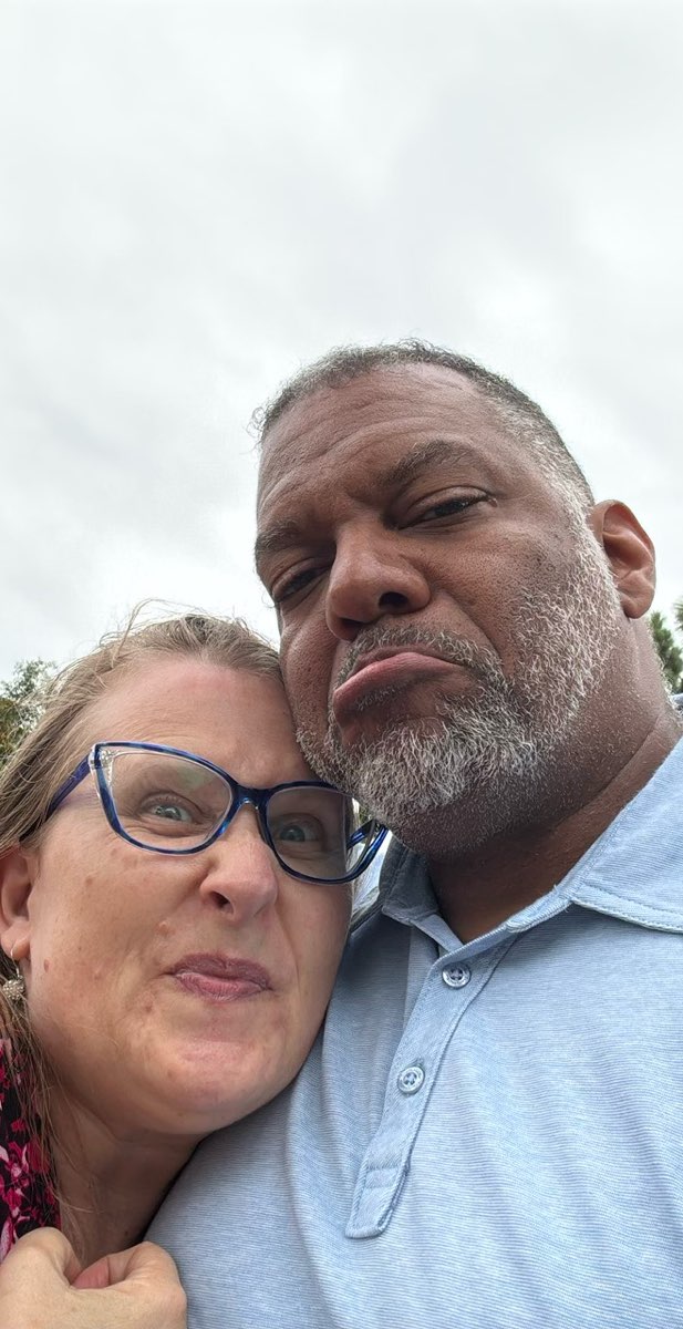 Orange California Ghost Tour -aarteenetsintäkuvat