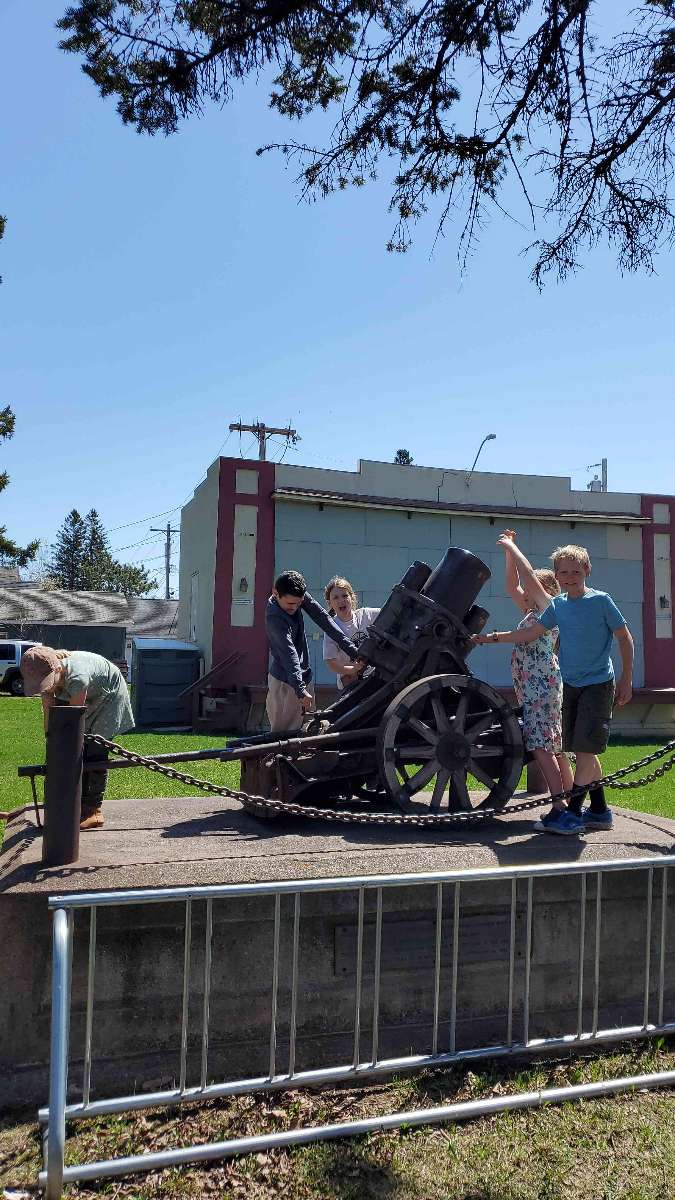 Two Harbors Scavenger Hunt scavenger hunt photos