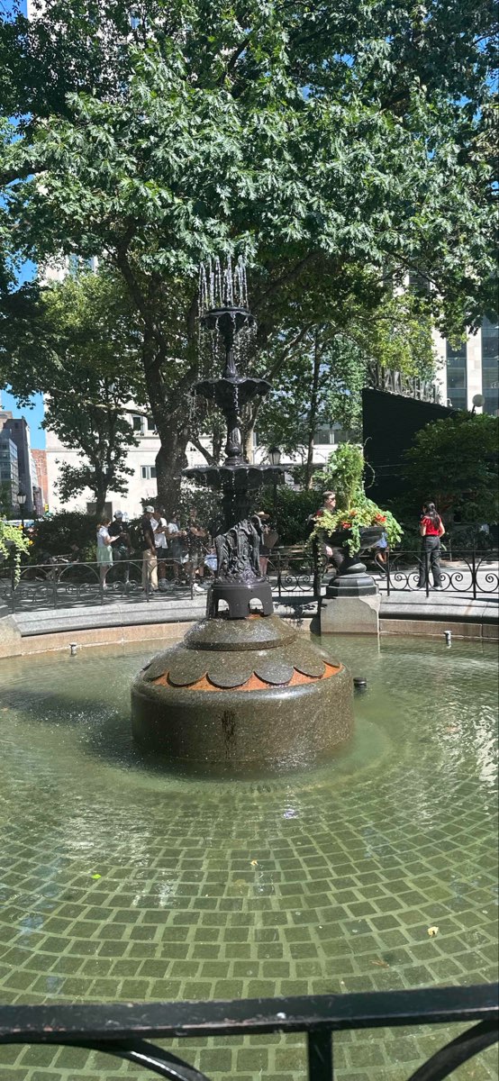 Pop Culture: The Devil Where Prada Movie Locations Scavenger Hunt scavenger hunt photos