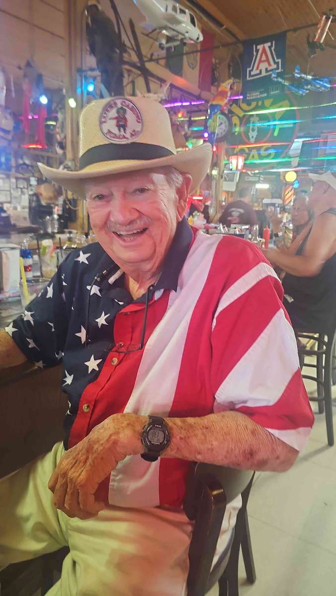 Fotografier från Yuma Scavenger Hunt