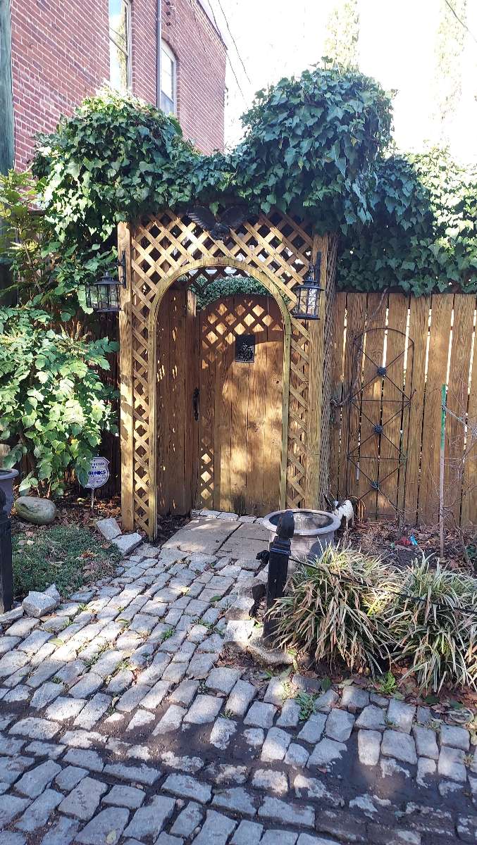 team building scavenger hunt