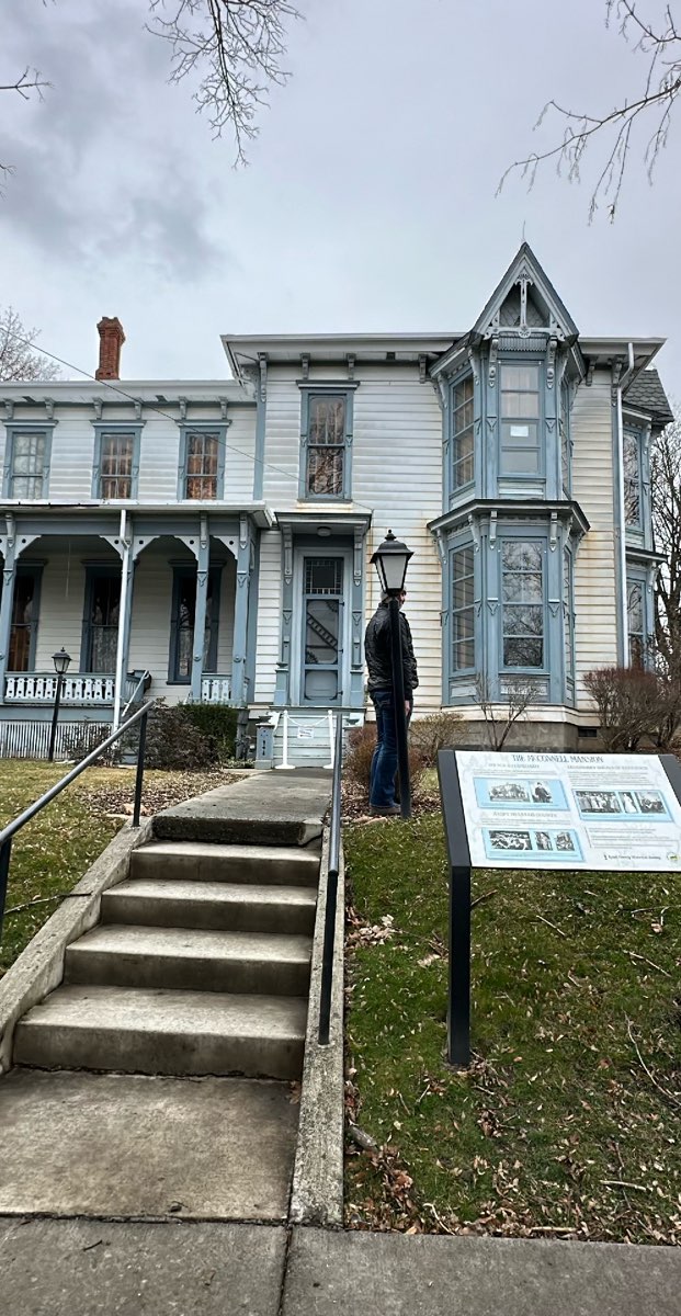 team building scavenger hunt