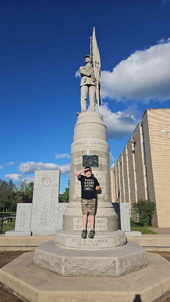 Big Rapids Scavenger Hunt scavenger hunt photos