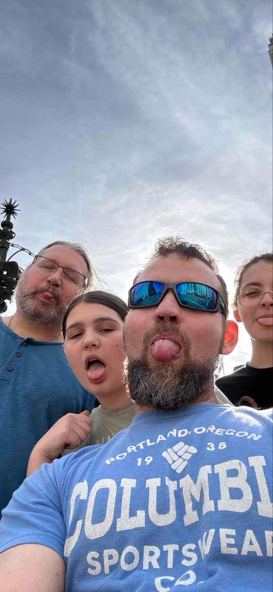 Indianapolis Scavenger Hunt स्कैवेंजर हंट तस्वीरें