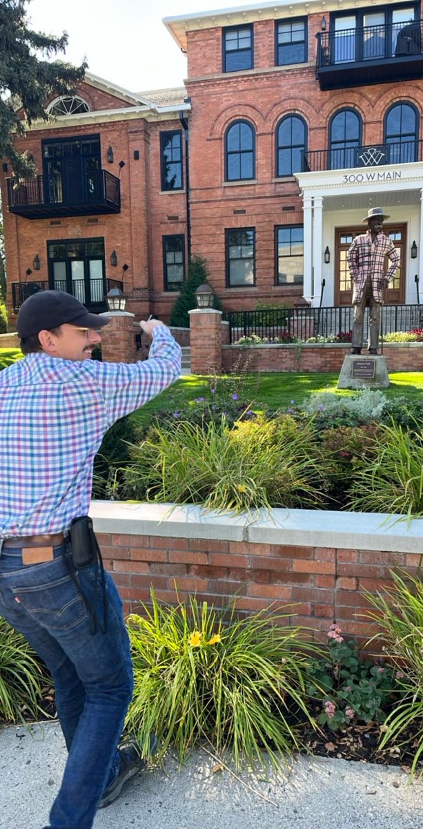 team building scavenger hunt