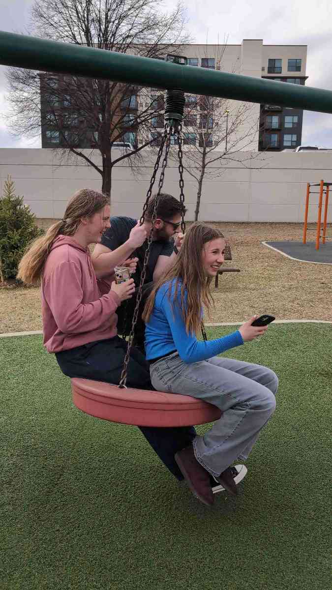 team building scavenger hunt