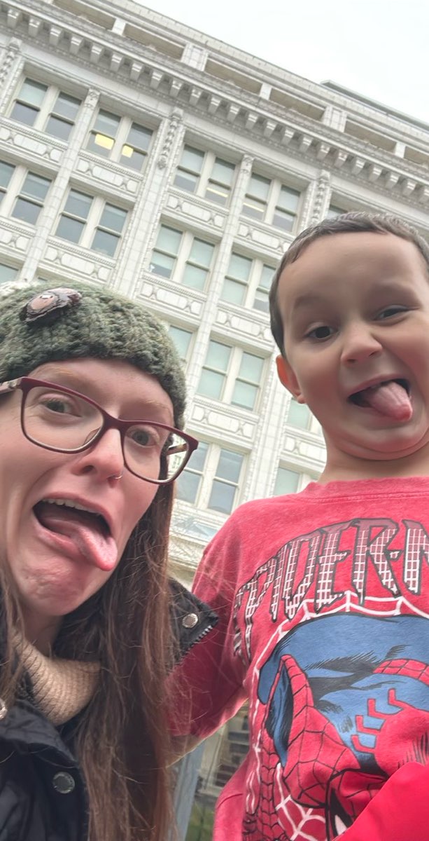 team building scavenger hunt