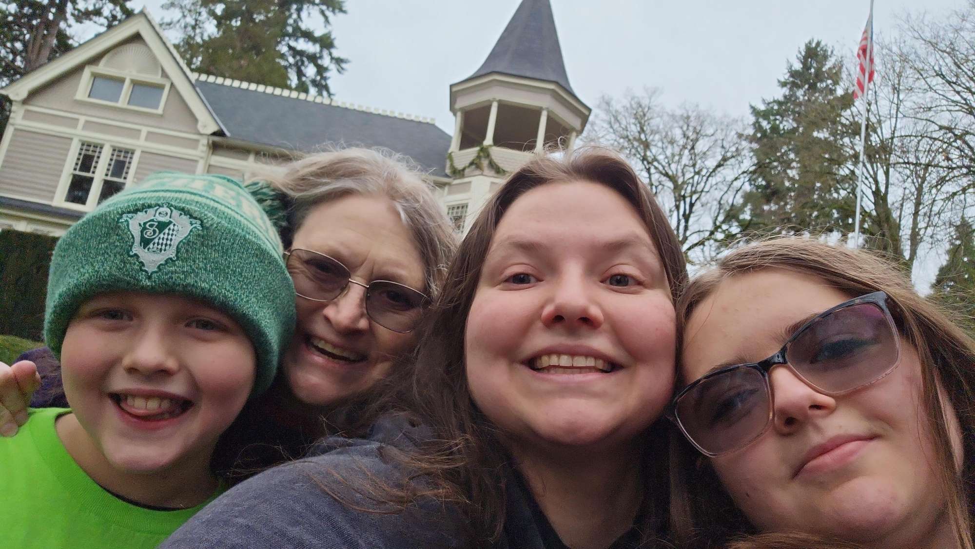 Vancouver Washington Bar Crawl scavenger hunt photos