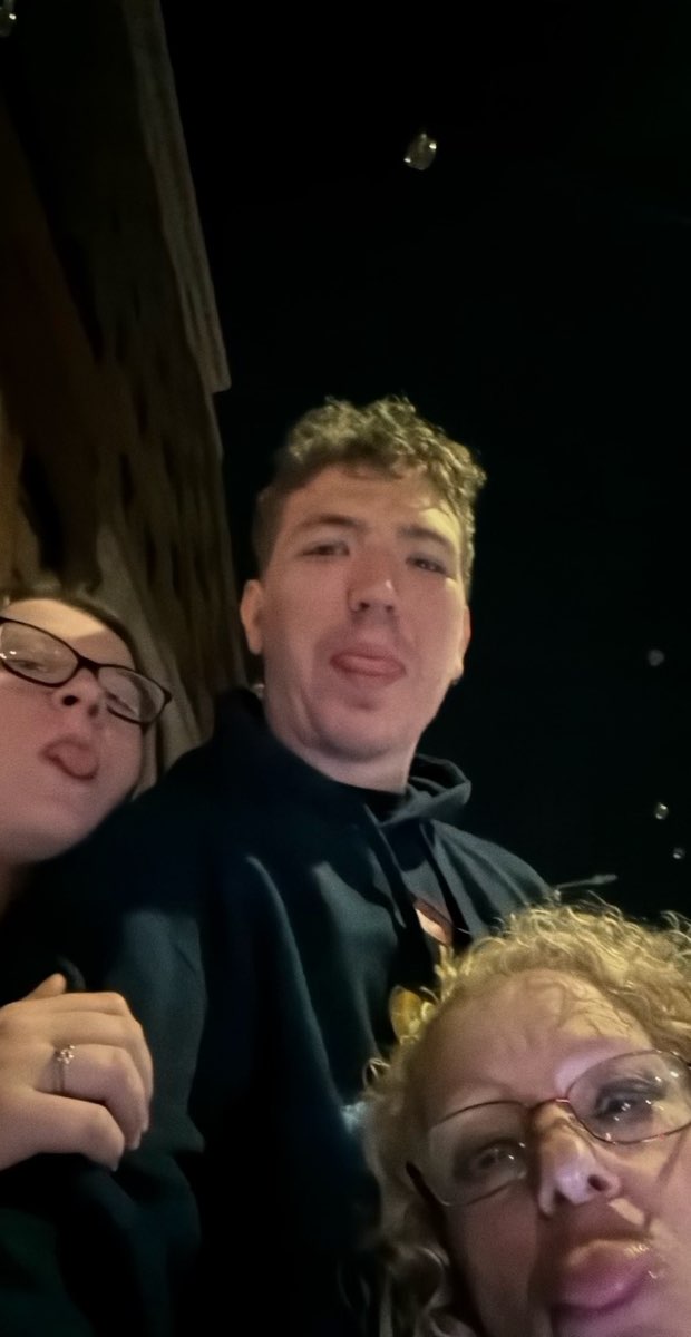 team building scavenger hunt