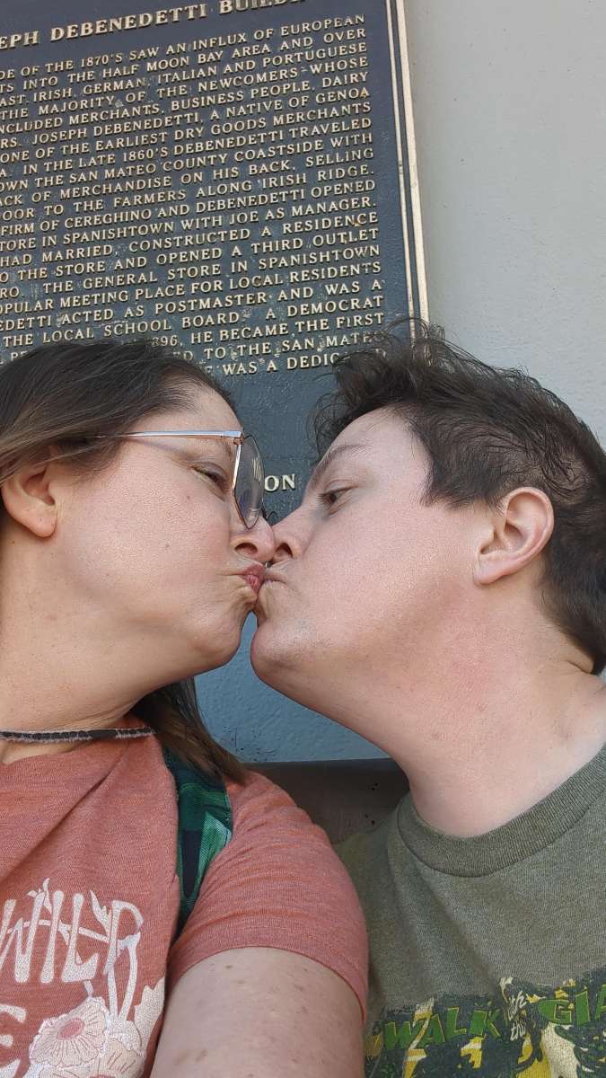 하프 문 베이 스캐빈저 헌트 사진