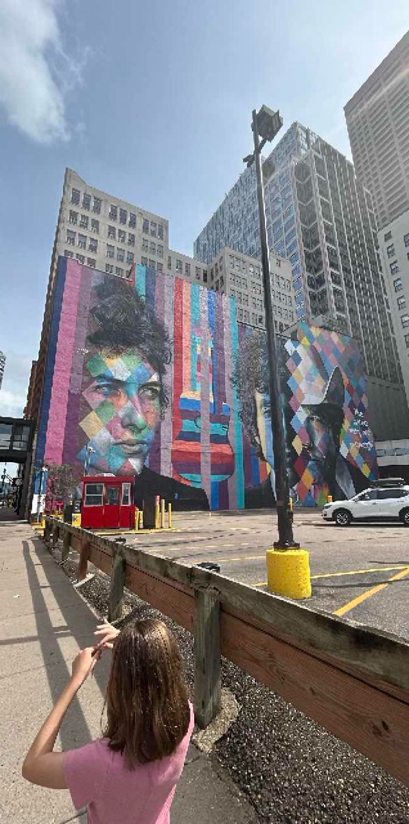 Minneapolis Downtown Scavenger Hunt scavenger hunt photos