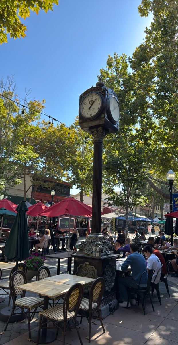 team building scavenger hunt