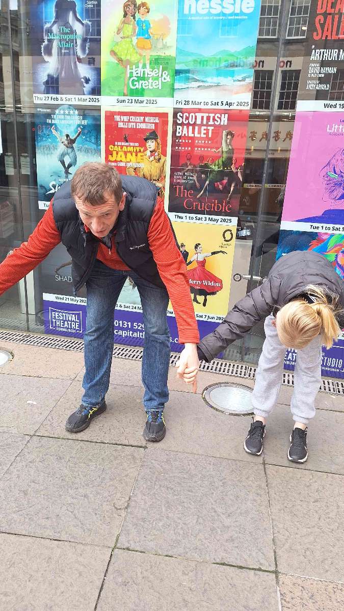 Edinburgh Scavenger Hunt scavenger hunt photos