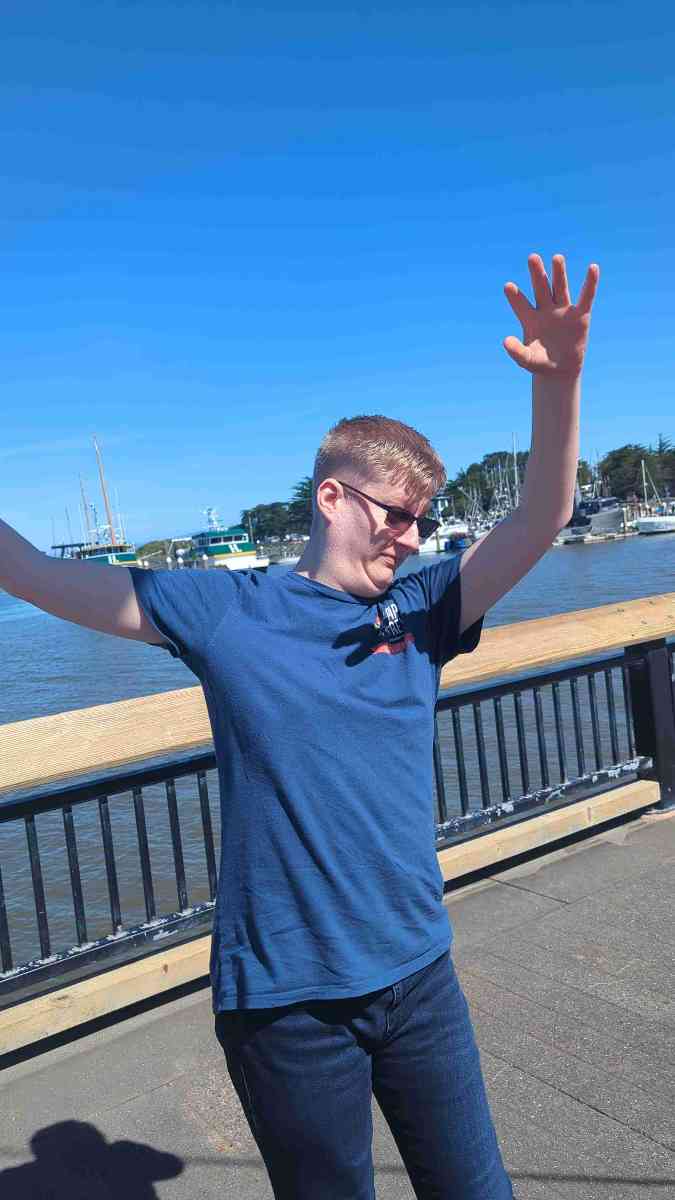 Fotografii ale v&acirc;n&abreve;torii de comori Eureka California