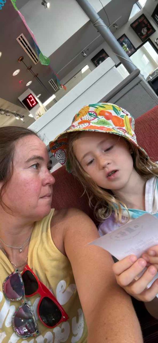 Nathan Scavenger Hunt-fotoer