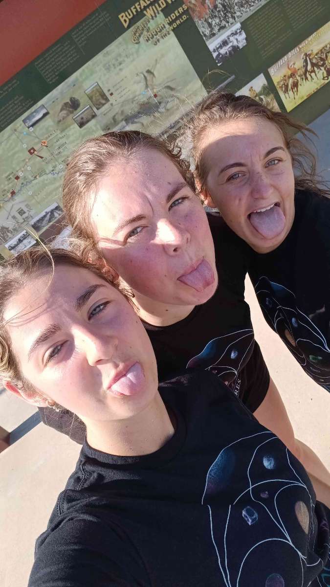 Zdjęcia z gry terenowej Oakley Scavenger Hunt