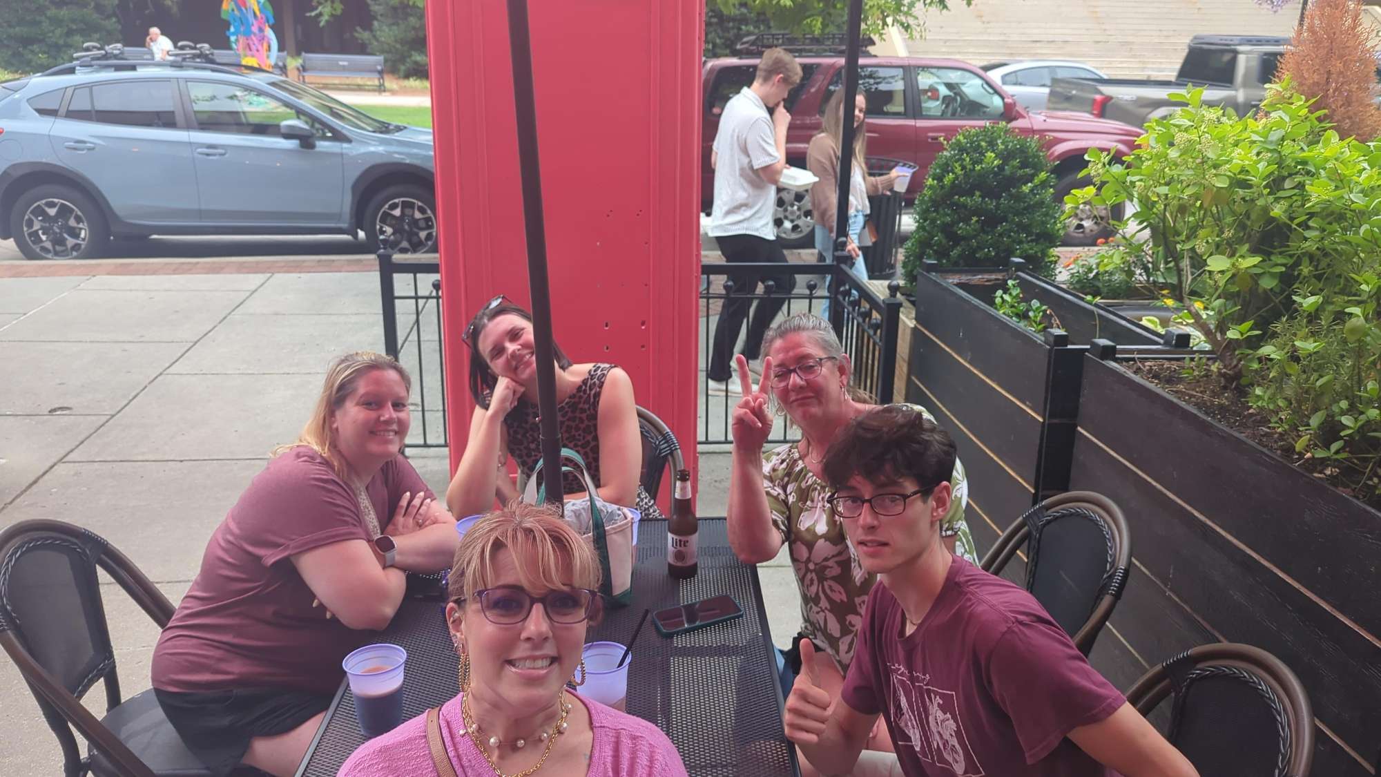 team building scavenger hunt