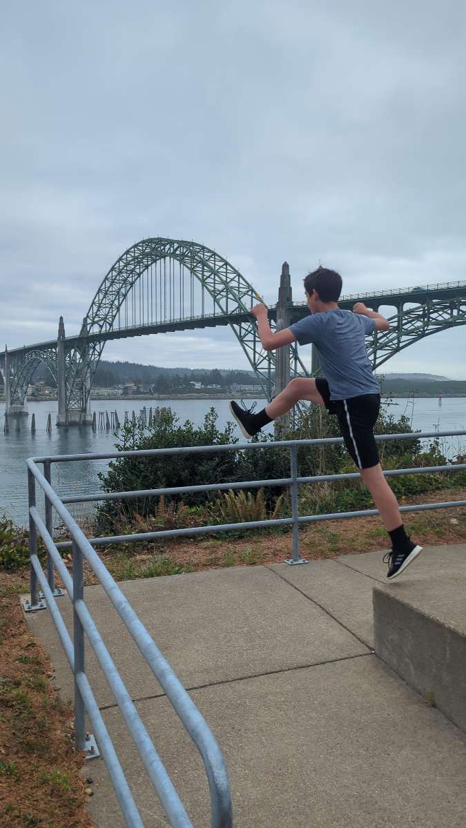 Poze cu v&acirc;n&abreve;toarea de comori Newport Oregon