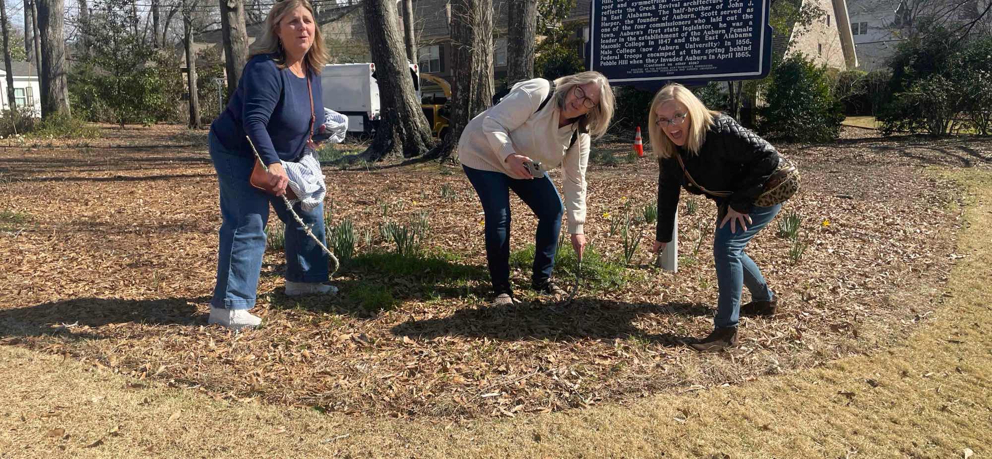 Auburn Alabama Scavenger Hunt scavenger hunt photos