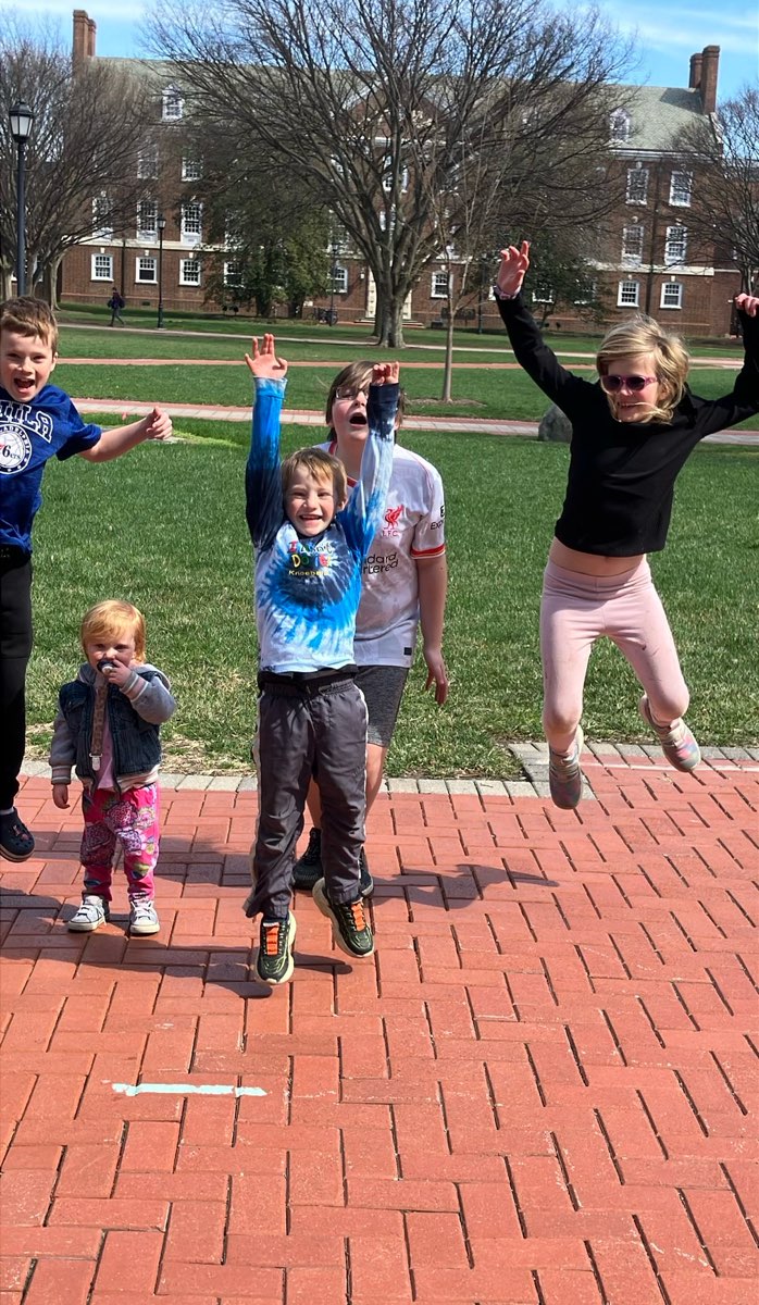 डेलावेयर विश्वविद्यालय की स्कैवेंजर हंट की तस्वीरें