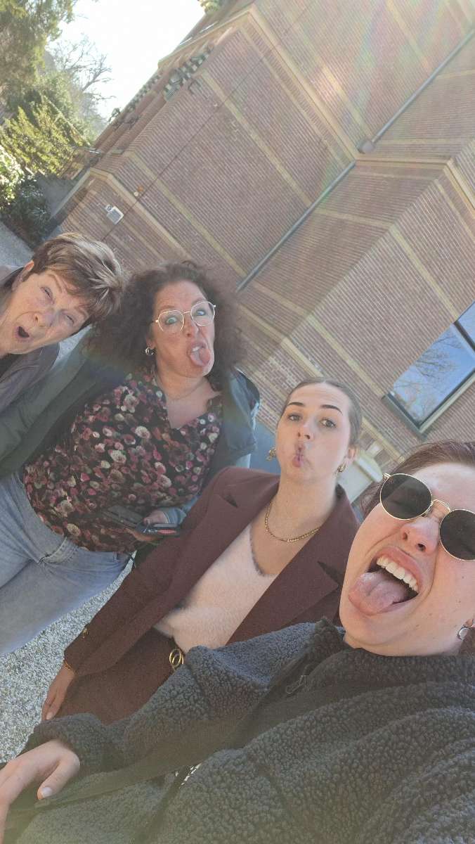 صور البحث عن الكنز في آسن