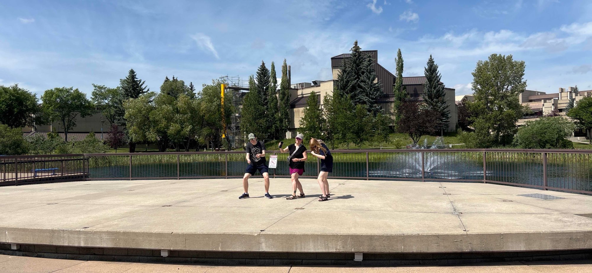 team building scavenger hunt