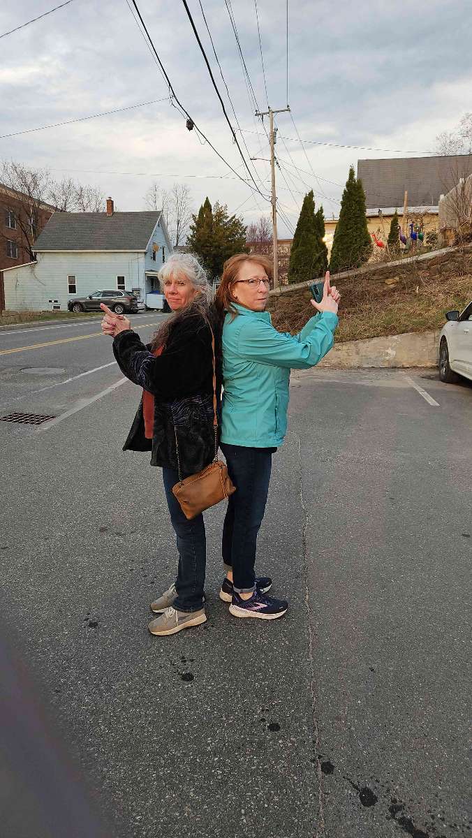 team building scavenger hunt