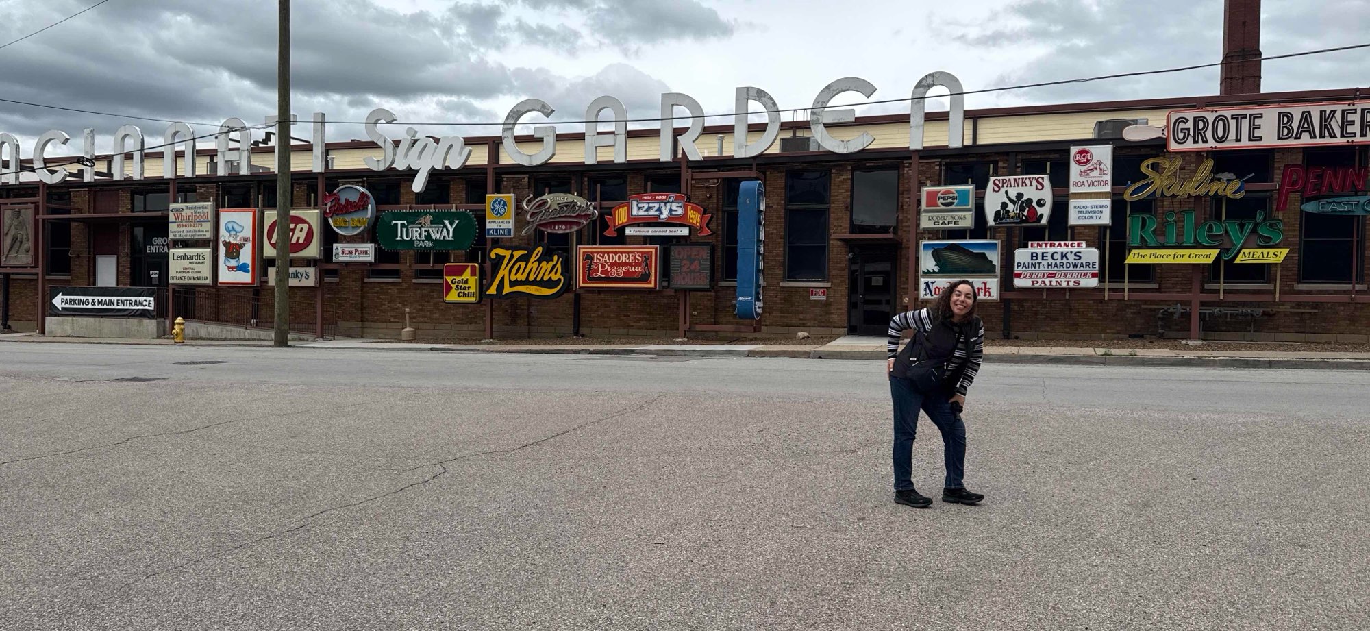 Cincinnati Downtown Scavenger Hunt scavenger hunt photos