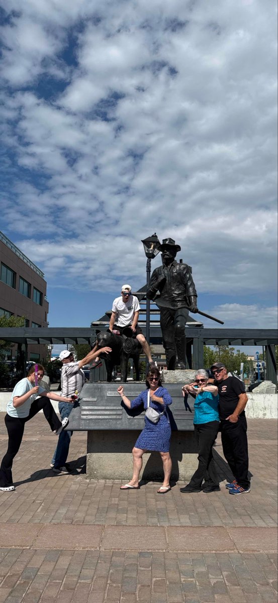 Fotografie z lovu ke&scaron;ek Whitehorse Scavenger Hunt