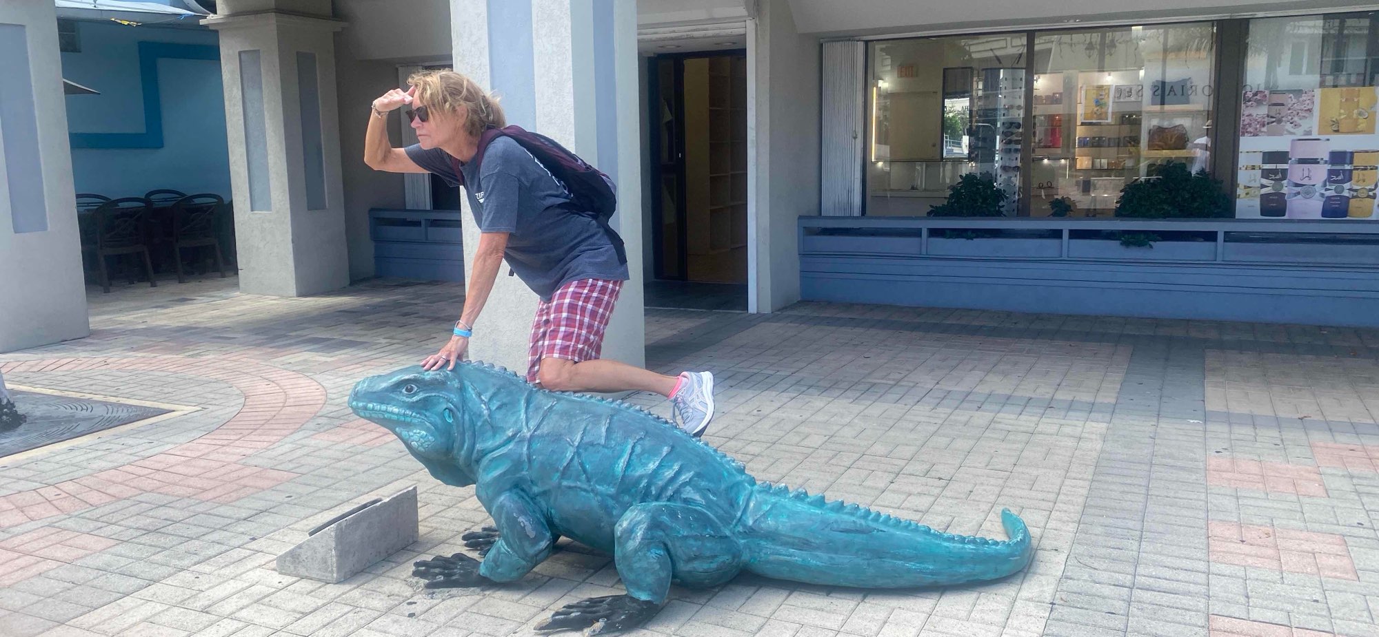 team building scavenger hunt