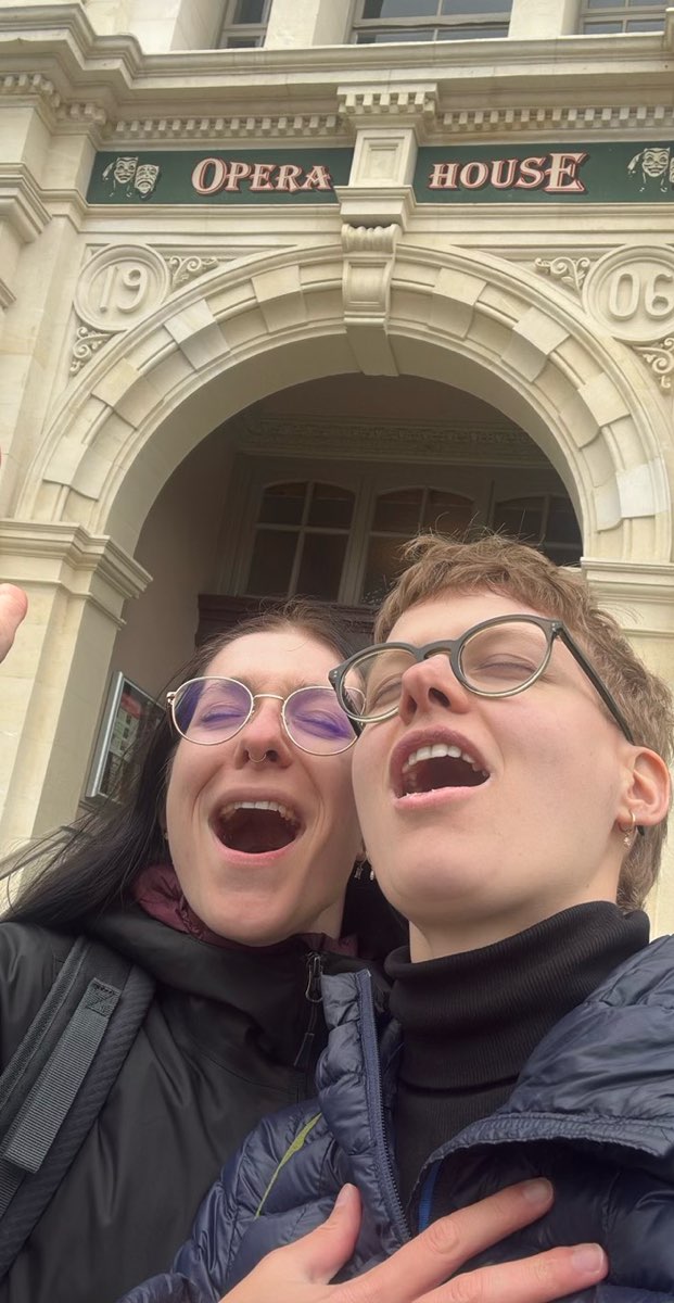 team building scavenger hunt