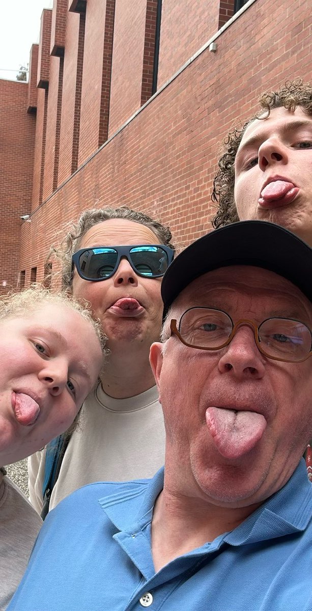 チームビルディング宝探しゲーム