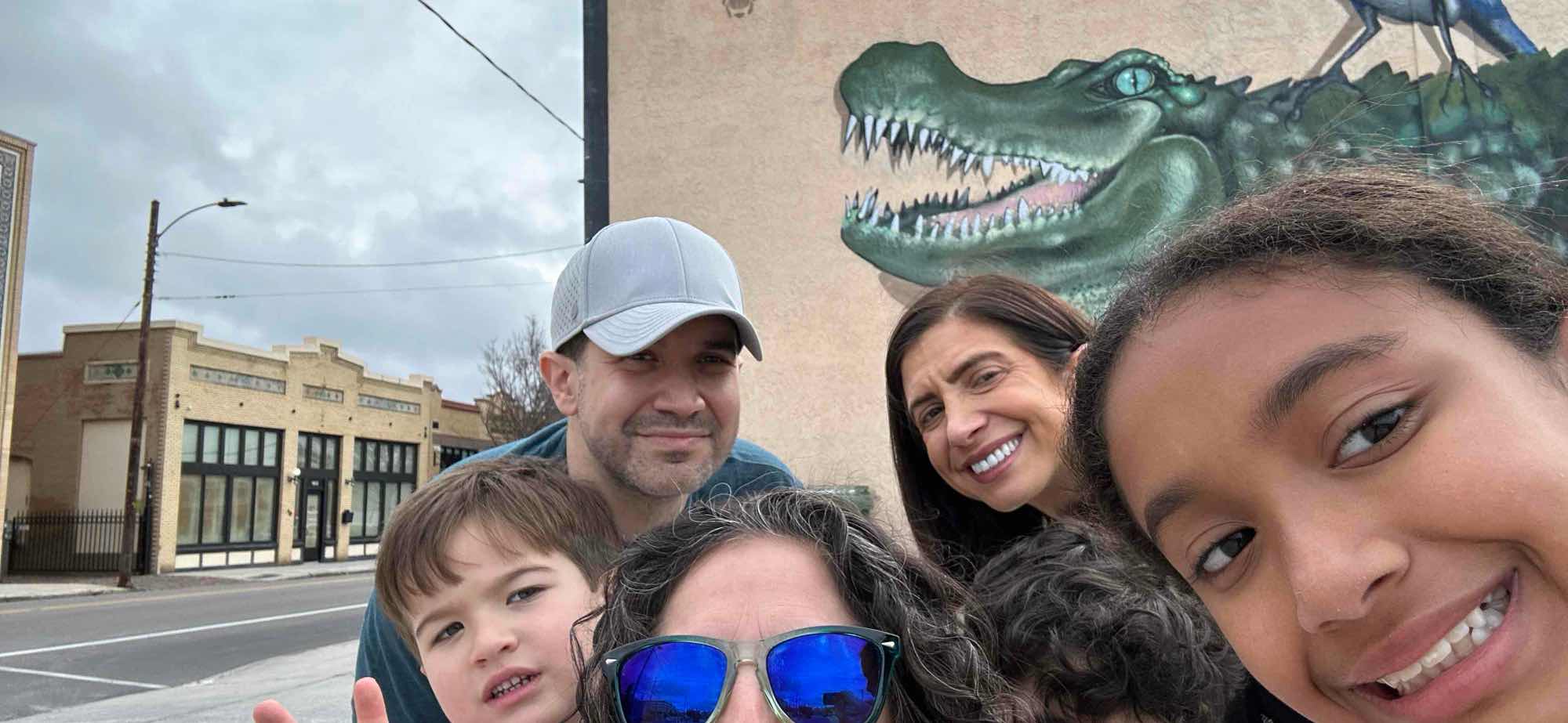 Tampa Florida Bar Crawl scavenger hunt photos