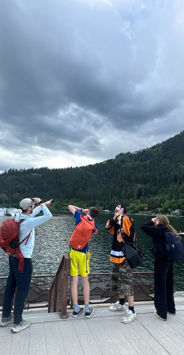 team building scavenger hunt