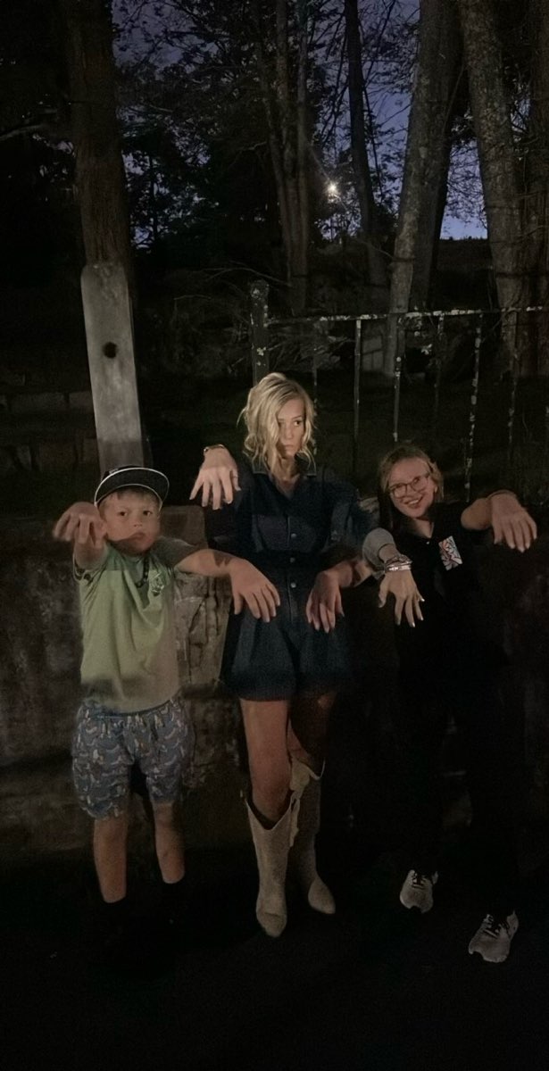 Gatlinburg Downtown Scavenger Hunt scavenger hunt photos