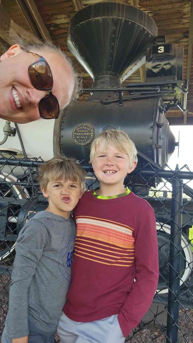 Two Harbors Scavenger Hunt scavenger hunt photos