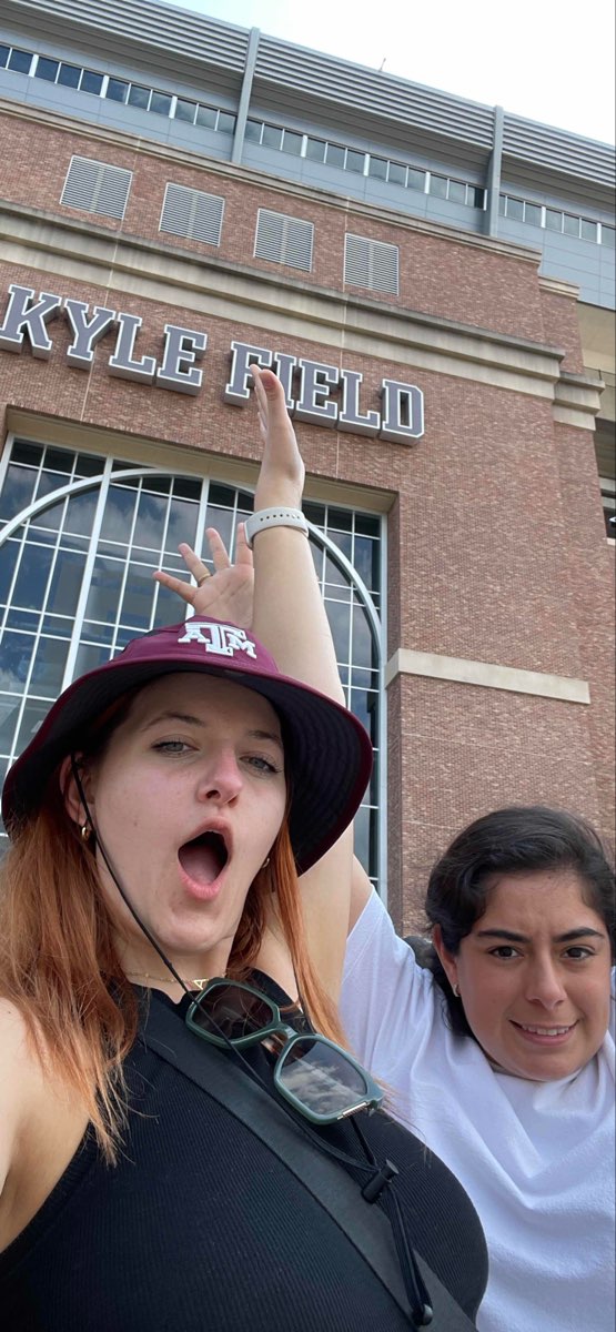 team building scavenger hunt