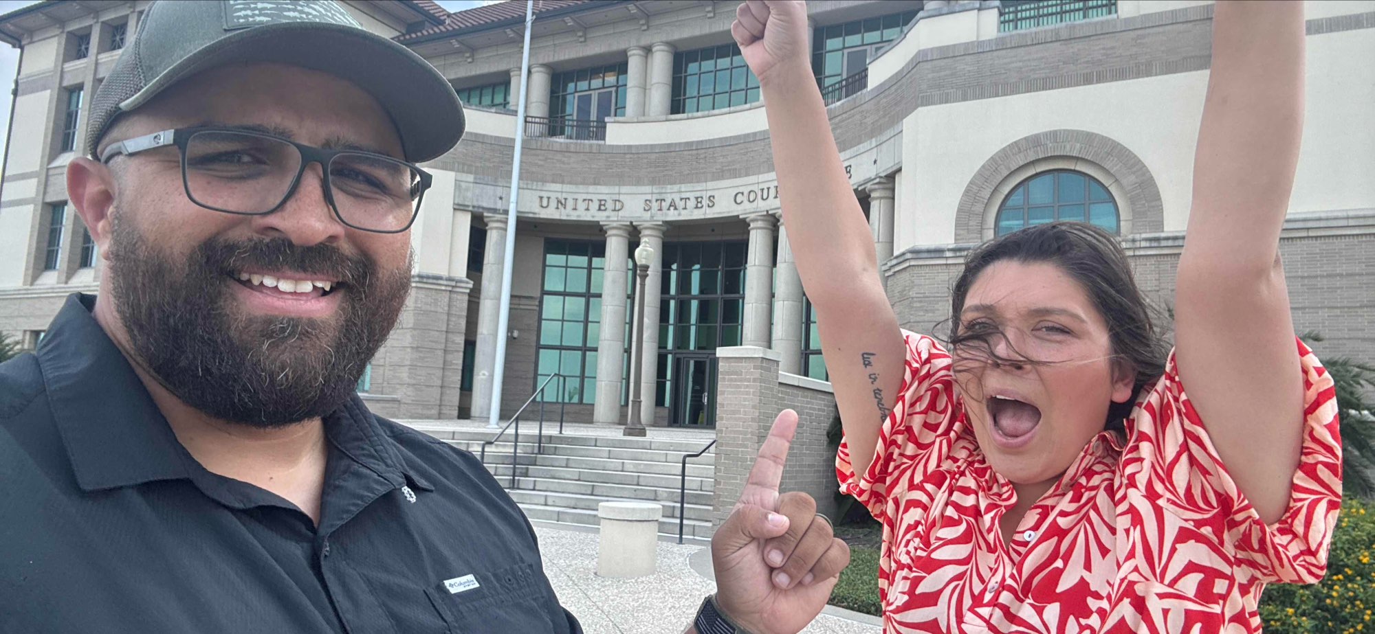 team building scavenger hunt