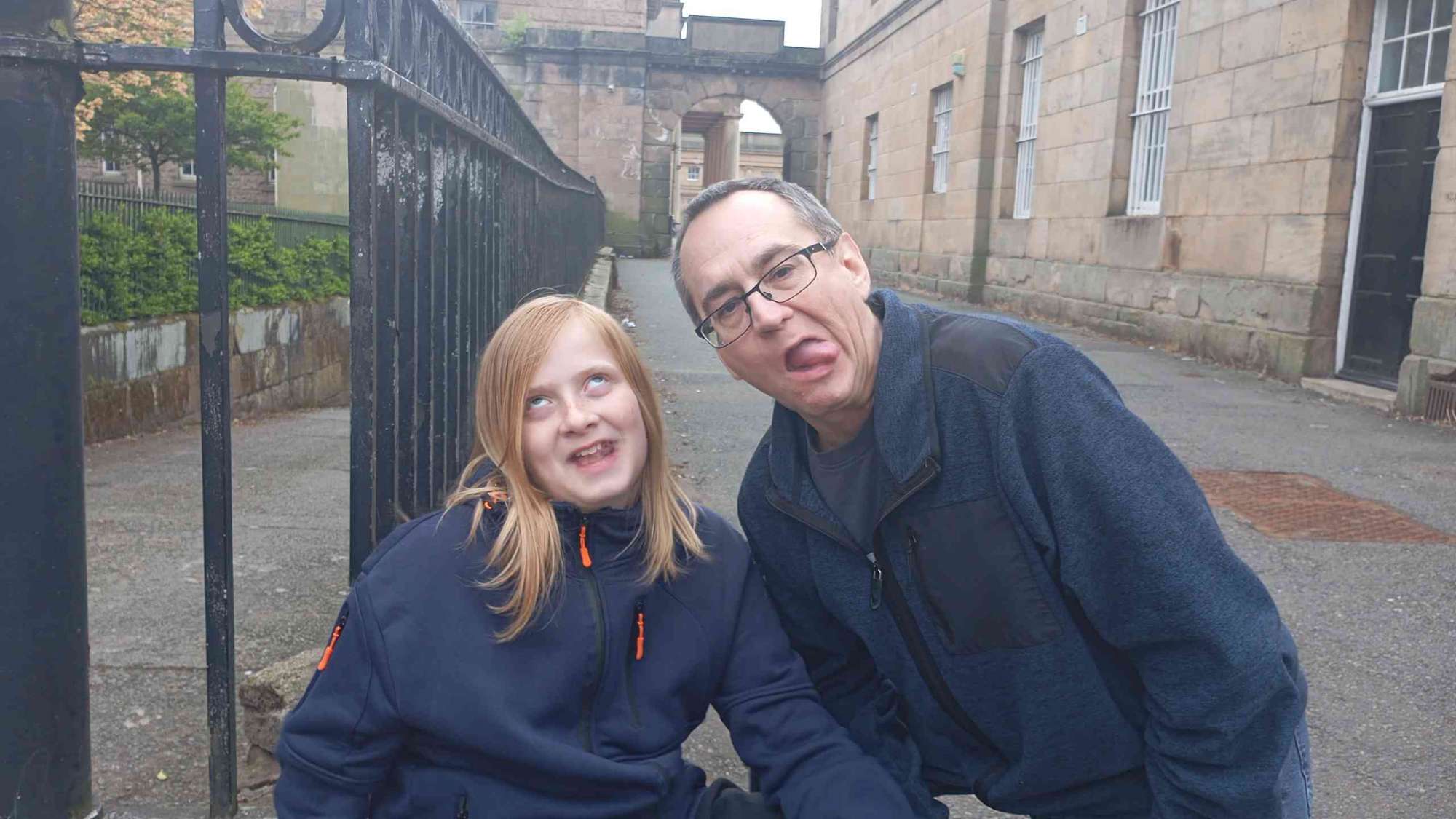 team building scavenger hunt