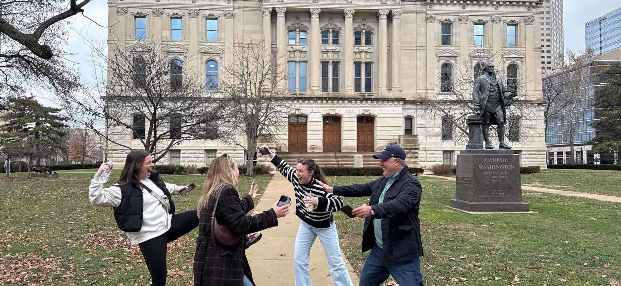 team building scavenger hunt