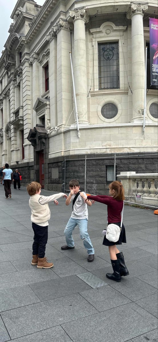 team building scavenger hunt