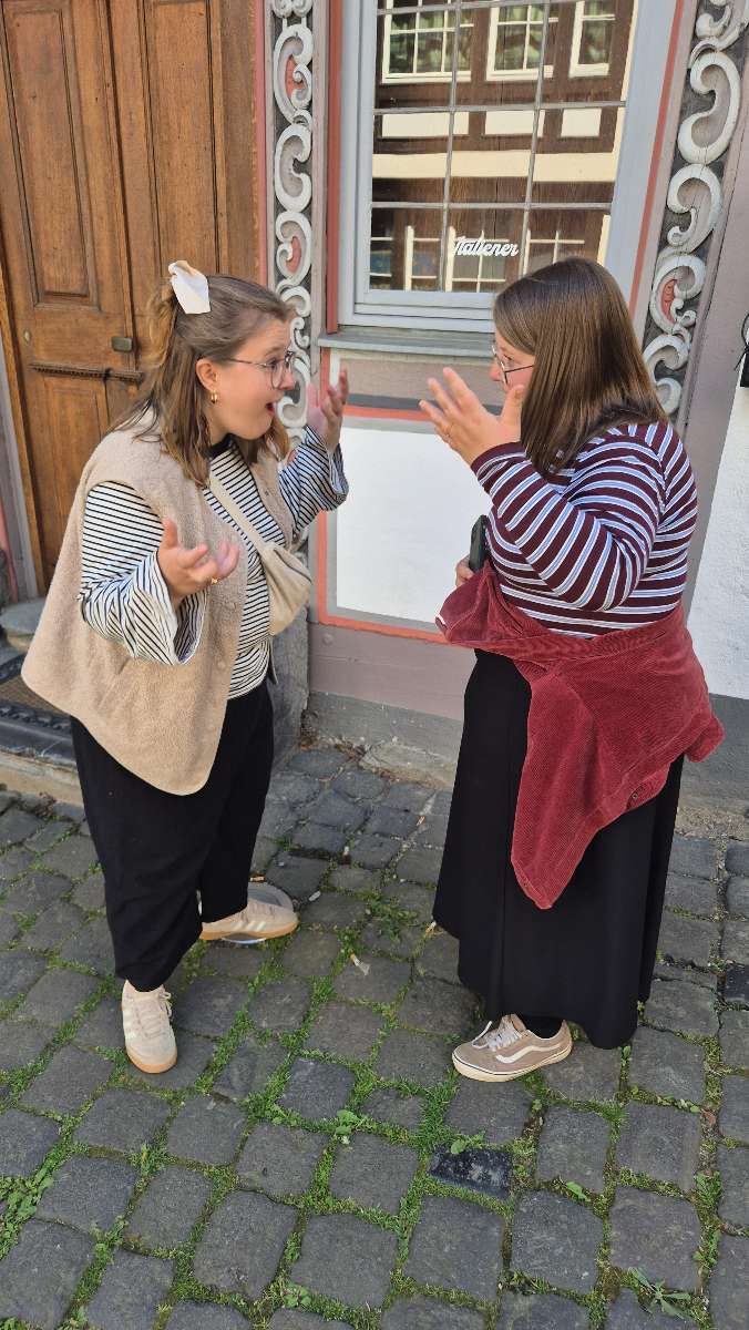 team building scavenger hunt