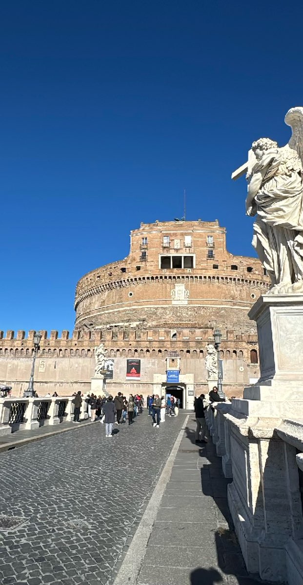 team building scavenger hunt