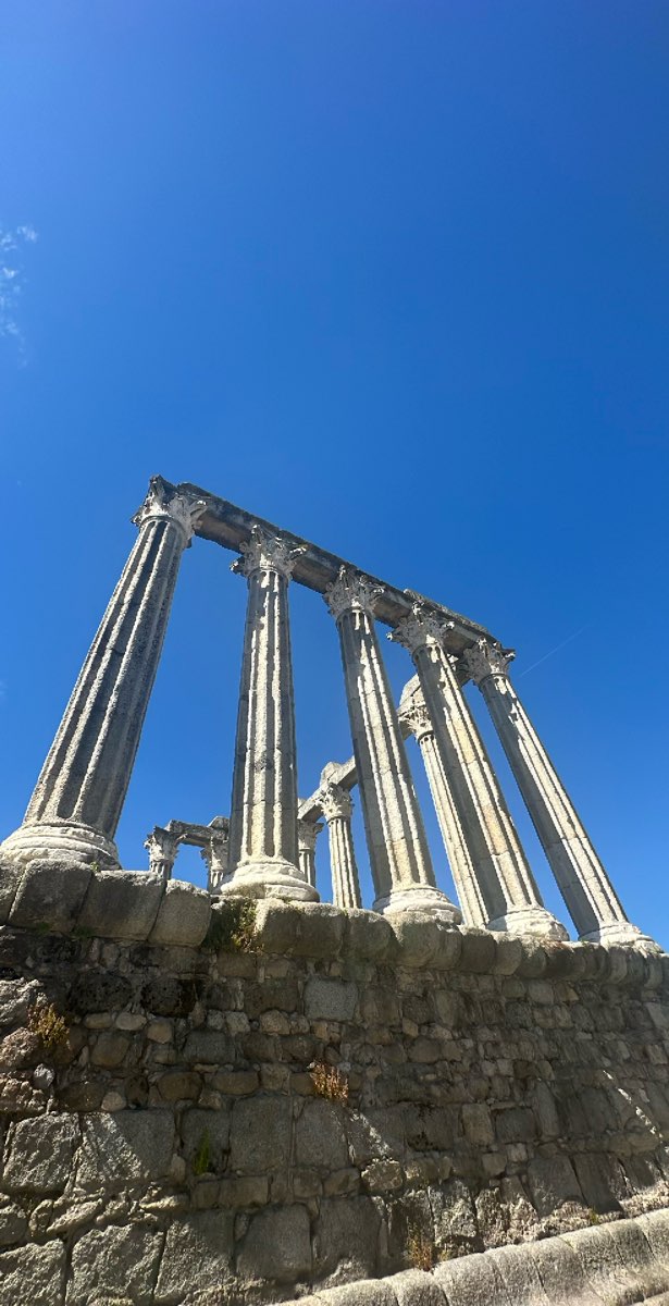 team building scavenger hunt