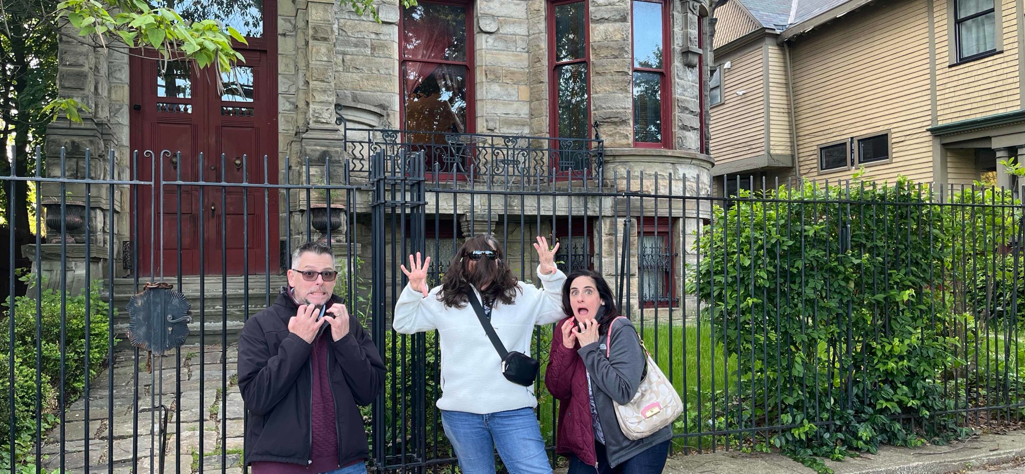 team building scavenger hunt