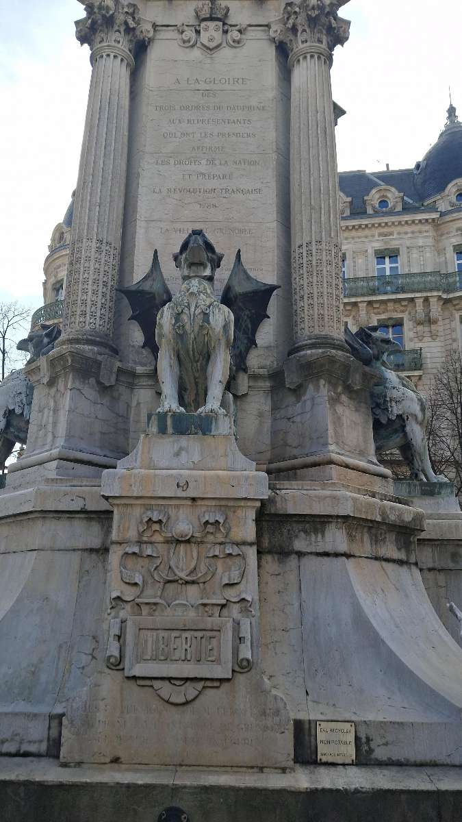 team building scavenger hunt