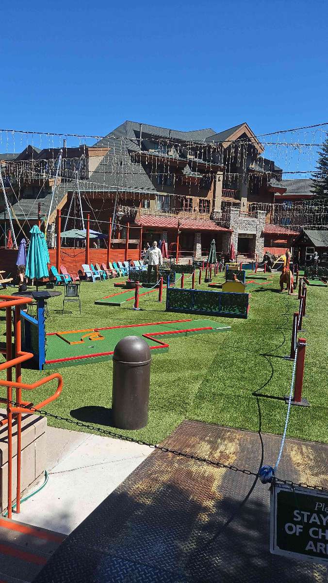 Tourist District Scavenger Hunt scavenger hunt photos