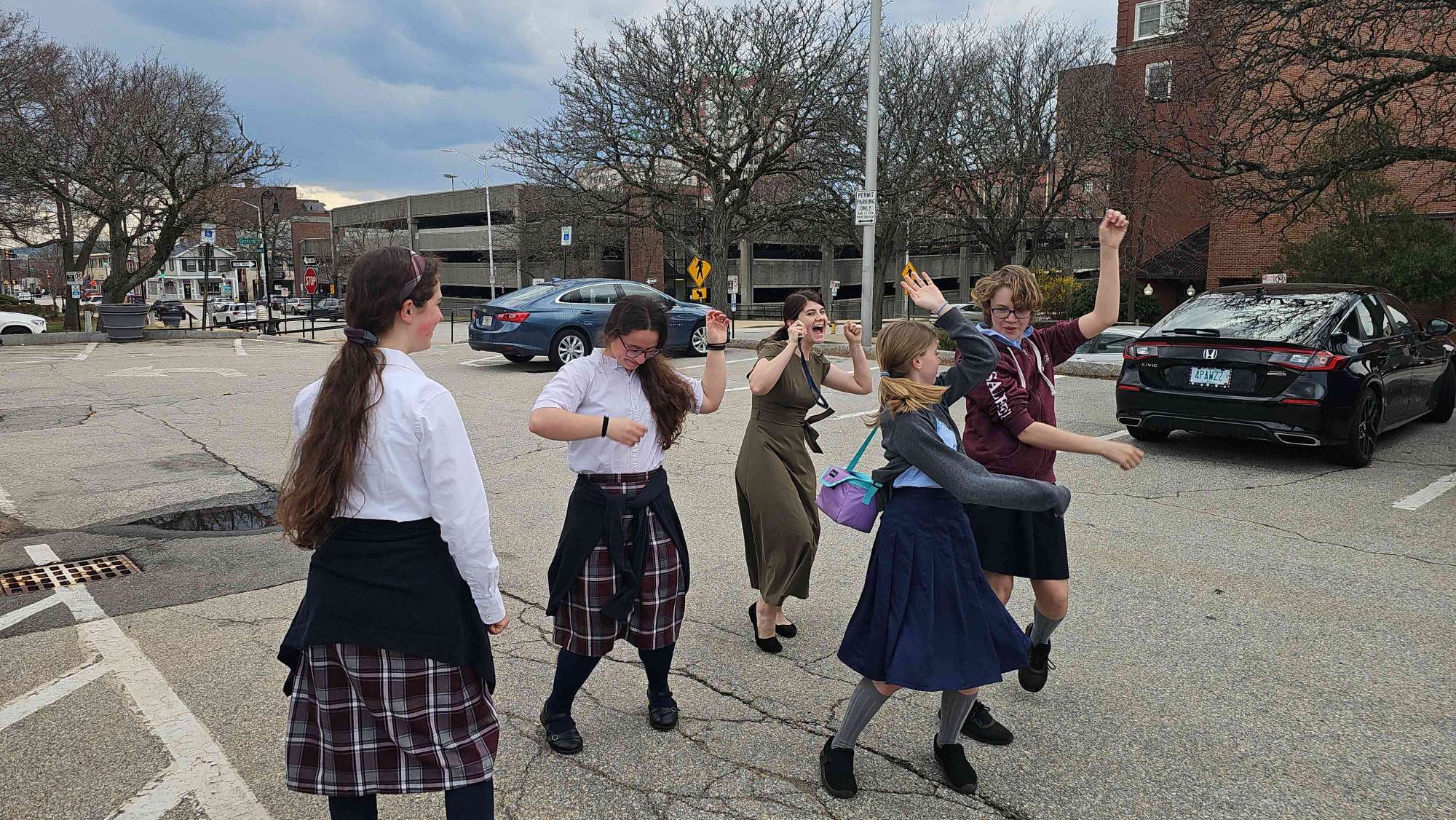 team building scavenger hunt