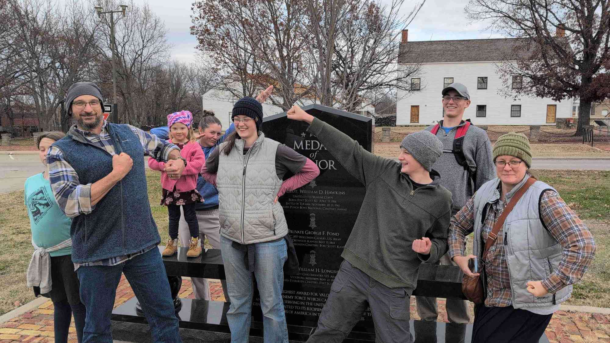 صور البحث عن الكنز في فورت سكوت