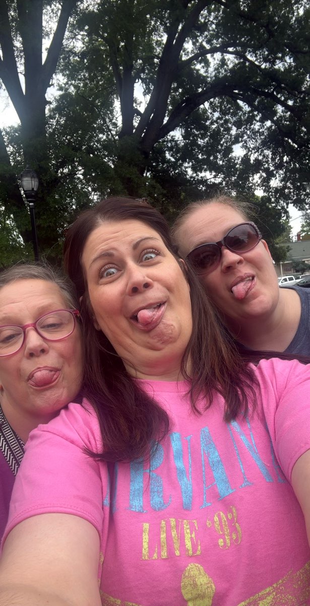 team building scavenger hunt